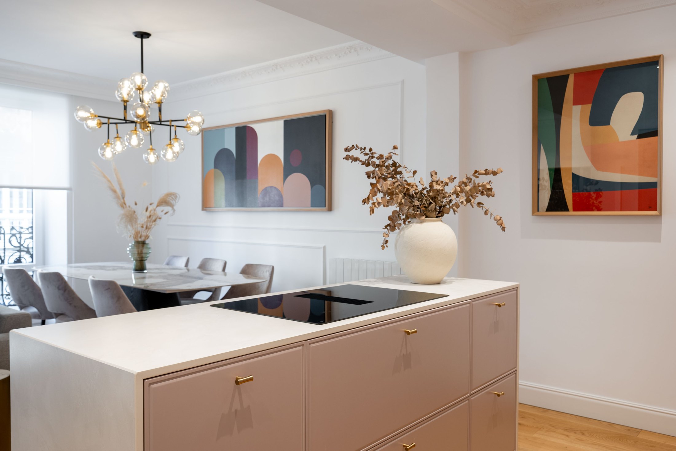 Kitchen and dining area at Cathedral Prestige Suite