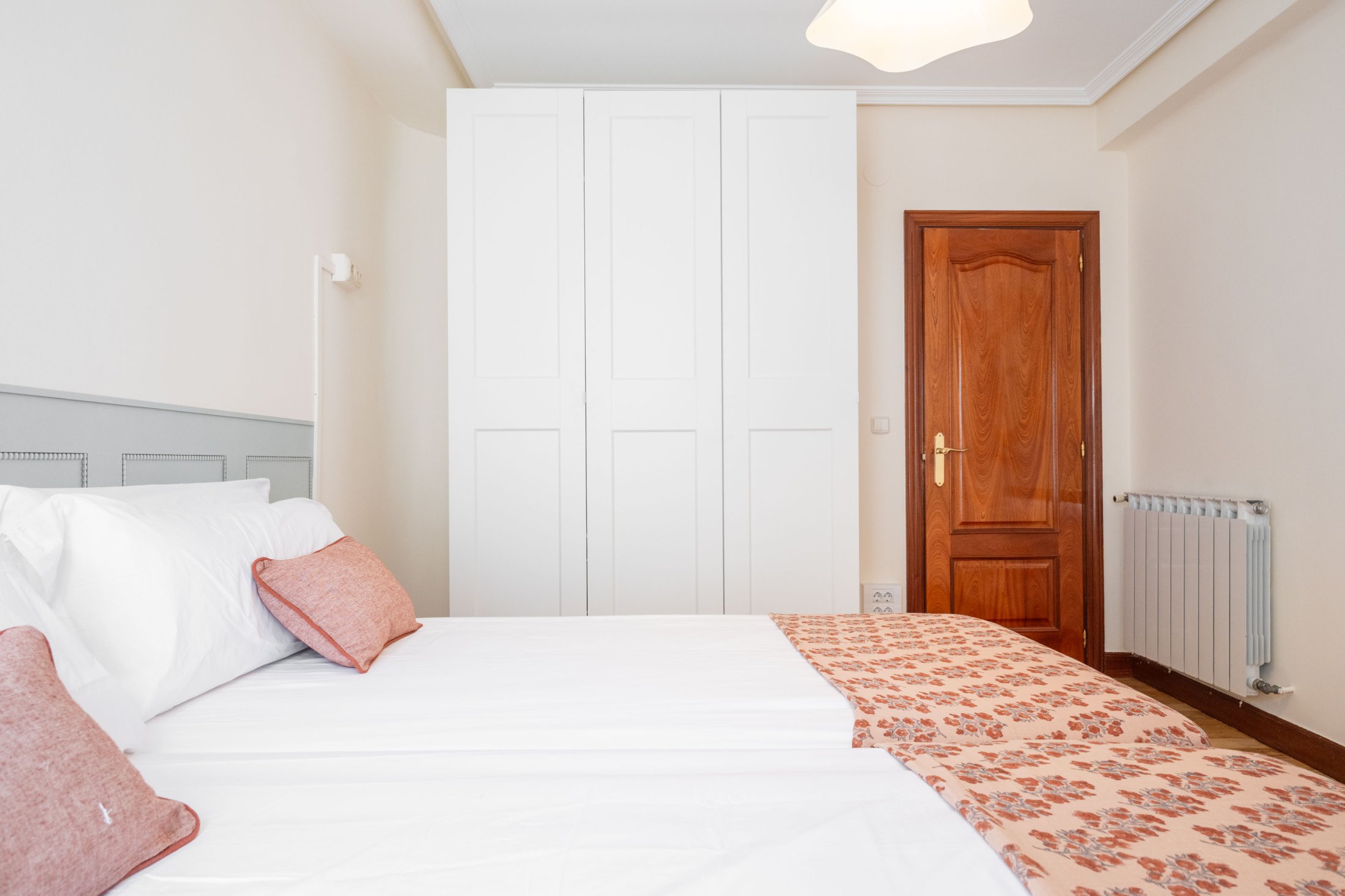 Gros Urban Glow Apartment - photograph 18