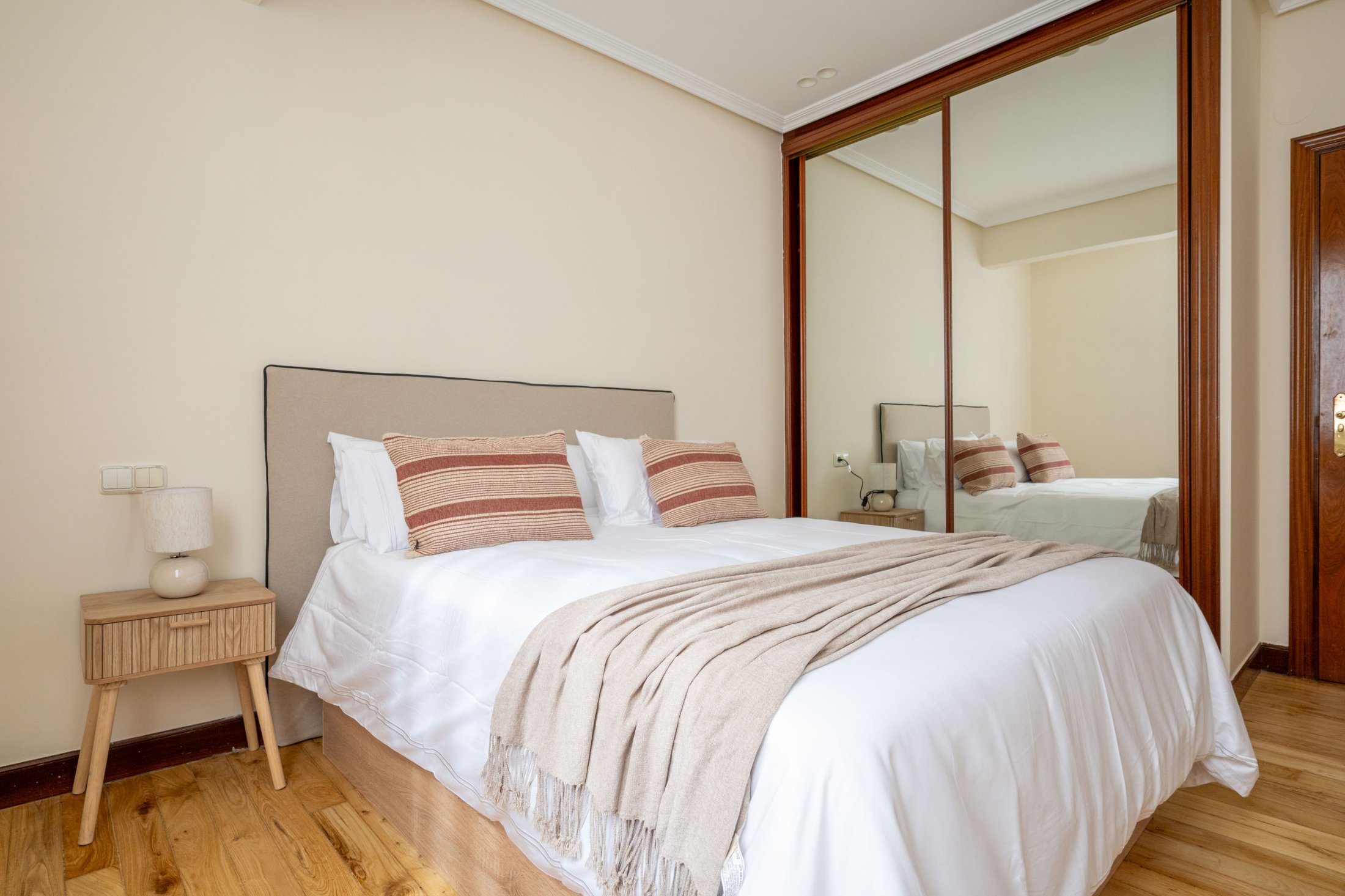 Gros Urban Glow Apartment - photograph 23