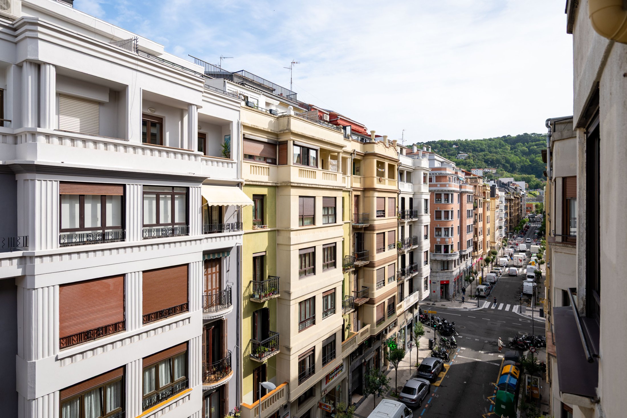 Gros Urban Glow Apartment - photograph 6a